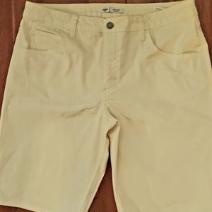 Riders Lee Yellow Mid Rise Bermuda Shorts Size 14